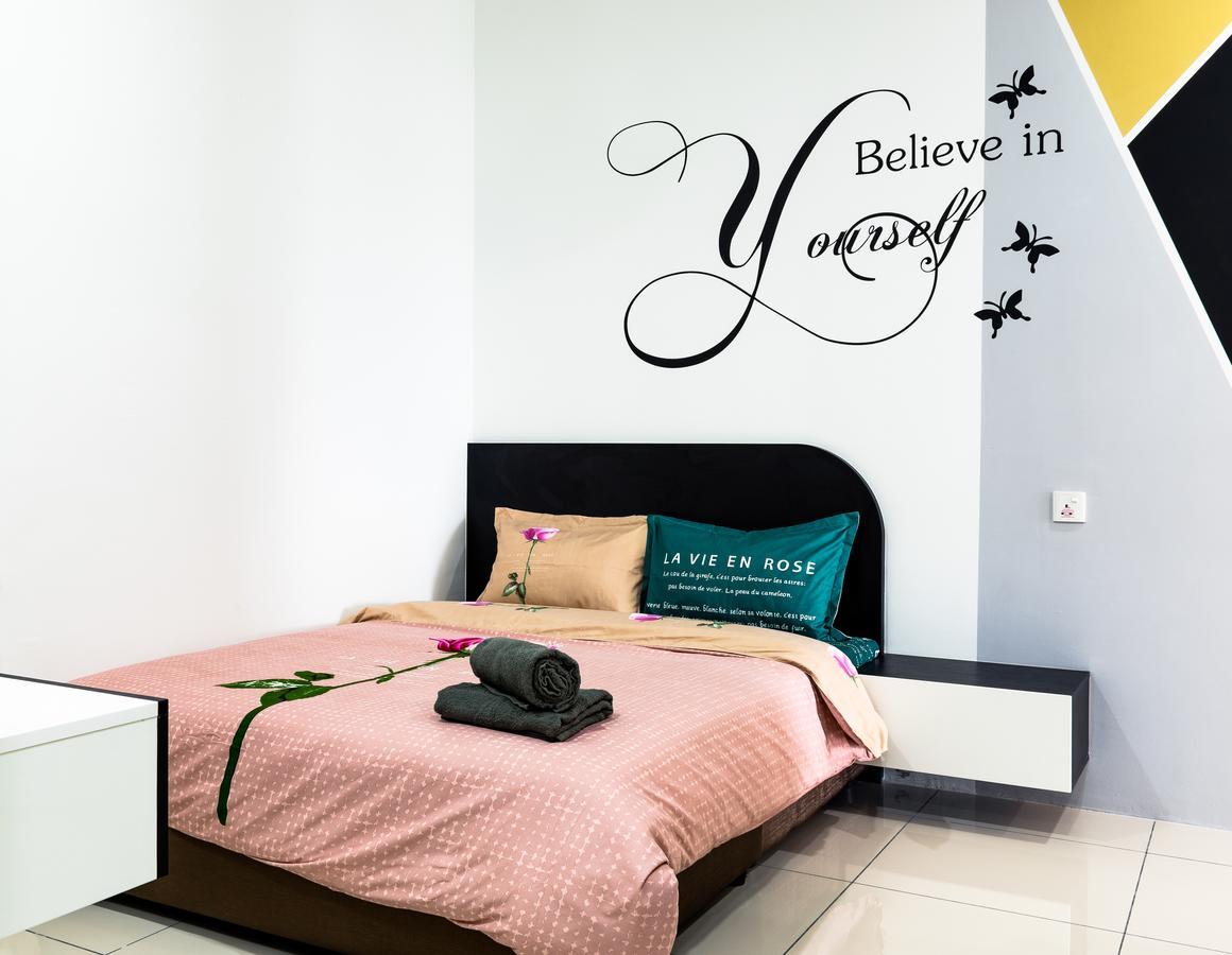 Southwest Island Suite By D Imperio Homestay Bayan Lepas Ngoại thất bức ảnh