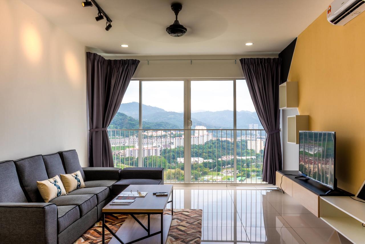 Southwest Island Suite By D Imperio Homestay Bayan Lepas Ngoại thất bức ảnh